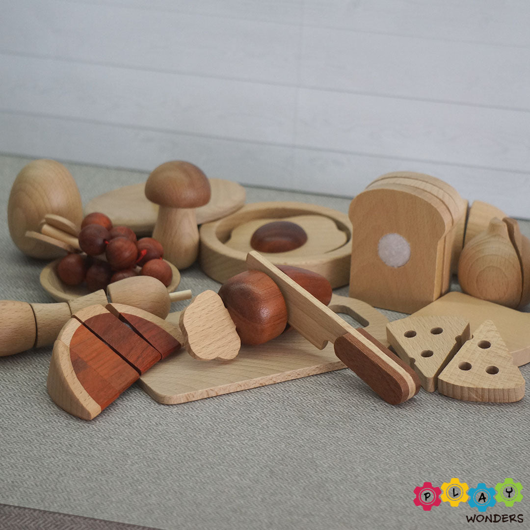 Natural Wooden Kitchen Set (cutting tools and food) 🍞🥖