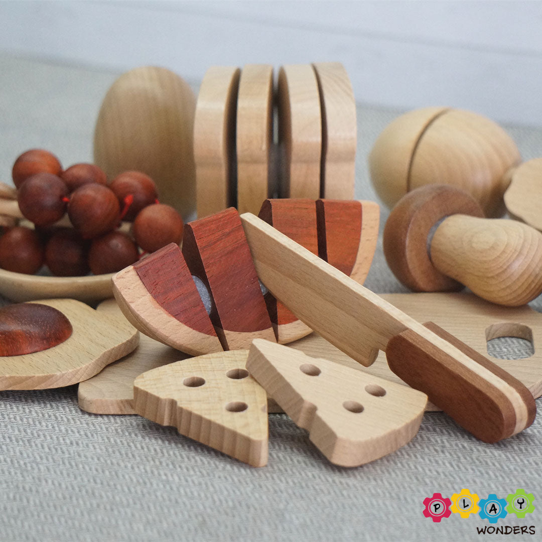 Natural Wooden Kitchen Set (cutting tools and food) 🍞🥖